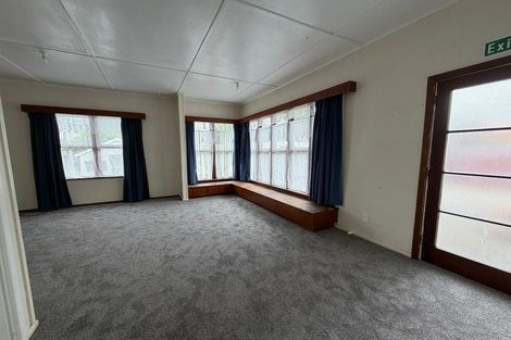 Photo of property in 105 Alexandra Crescent, Hastings, 4122