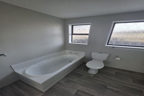 Photo of property in 128a Inwoods Close, Parklands, Christchurch, 8083