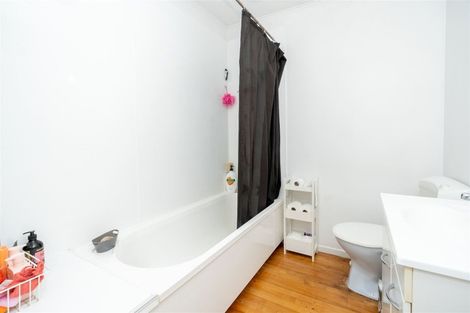 Photo of property in 39 Tuhikaramea Road, Dinsdale, Hamilton, 3204