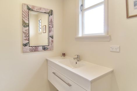 Photo of property in 5 Murdoch Street, Bryndwr, Christchurch, 8053