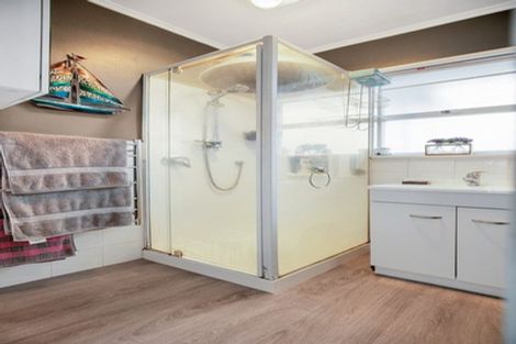 Photo of property in 1/30 Dale Crescent, Pakuranga, Auckland, 2010