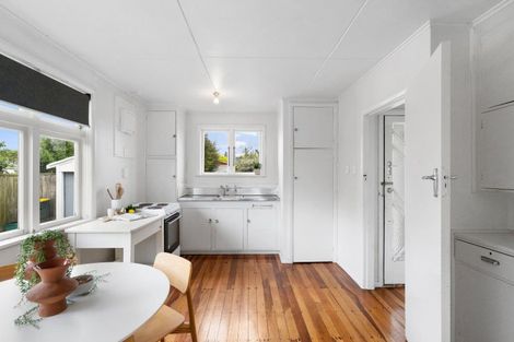 Photo of property in 12 Bowen Street, Levin, 5510