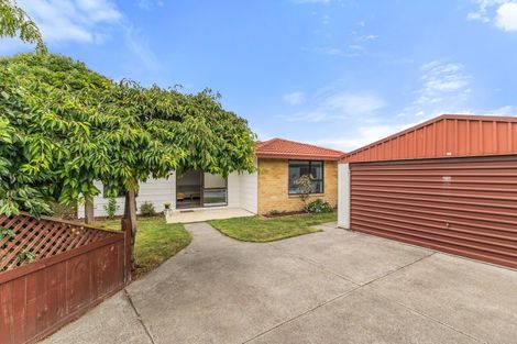 Photo of property in 1/3 Thornhill Place, Sockburn, Christchurch, 8042