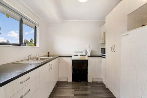 Photo of property in 2/11 Igloo Place, Red Hill, Papakura, 2110