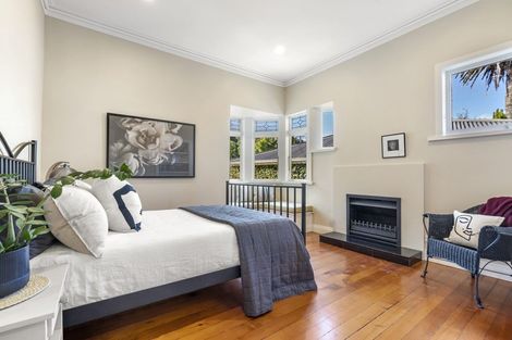 Photo of property in 26 Jubilee Avenue, Devonport, Auckland, 0624