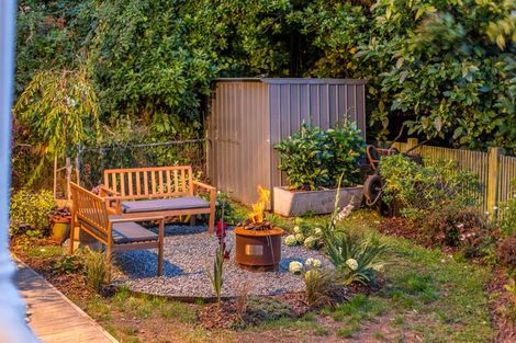 Photo of property in 25 Garden Road, Northland, Wellington, 6012