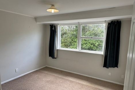 Photo of property in 40 Kingdale Road, Henderson, Auckland, 0610