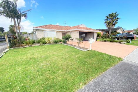 Photo of property in 22 Nuneaton Drive, Flat Bush, Auckland, 2019