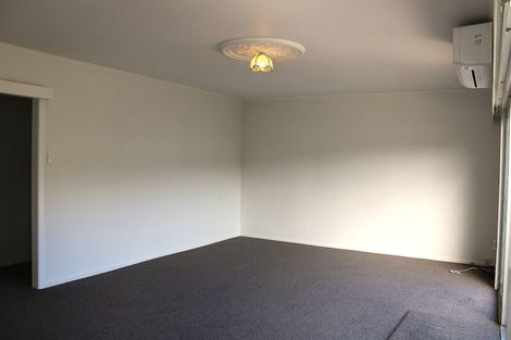 Photo of property in 181 Newlands Road, Newlands, Wellington, 6037
