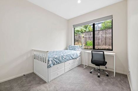 Photo of property in 2 Vivian Road, Silverdale, 0932