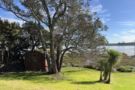 Photo of property in 1/55 Beresford Street, Bayswater, Auckland, 0622