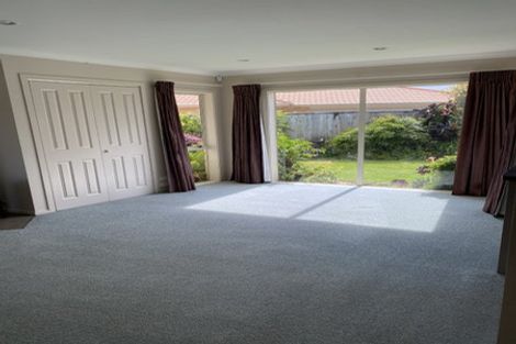 Photo of property in 18 Gilligan Close, College Estate, Whanganui, 4500