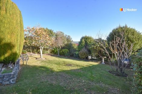 Photo of property in 34 Bayne Terrace, Macandrew Bay, Dunedin, 9014