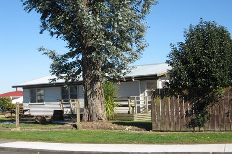 Photo of property in 21 Winiata Terrace, Papakura, 2110