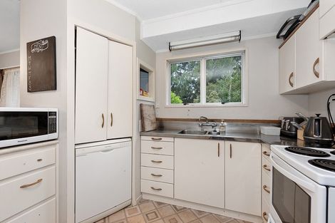 Photo of property in 21 Crescent Court, Melville, Hamilton, 3206