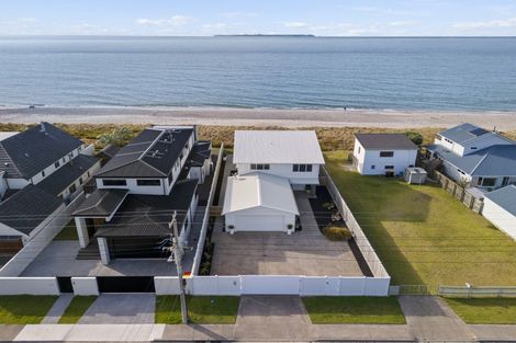 Photo of property in 85 Karewa Parade, Papamoa Beach, Papamoa, 3118