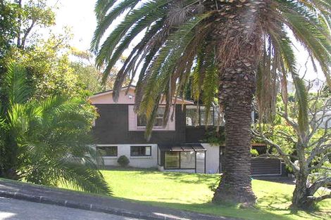 Photo of property in 24 Woodside Avenue, Northcote, Auckland, 0627