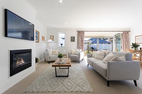 Photo of property in 22 Ruge Court, Cambridge, 3434