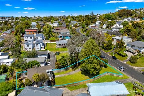Photo of property in 20 Halberg Street, Glenfield, Auckland, 0629