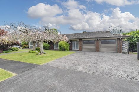 Photo of property in 2 Roselawn Lane, Pahurehure, Papakura, 2113