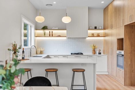 Photo of property in 10 Weston Road, St Albans, Christchurch, 8052