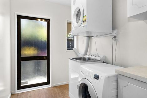 Photo of property in 2 Cottesmore Close, Burnside, Christchurch, 8053