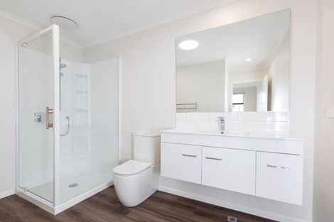 Photo of property in 8 Henui Street, Strandon, New Plymouth, 4312