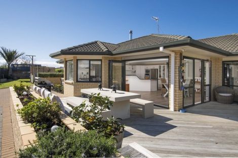 Photo of property in 12 Kiokio Place, Maketu, Te Puke, 3189