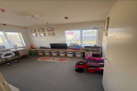 Photo of property in 27a Wellington Street, Pukekohe, 2120