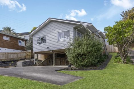 Photo of property in 9 Atlantis Place, Totara Vale, Auckland, 0629