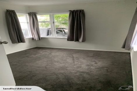 Photo of property in 7 Christmas Road, Manurewa, Auckland, 2102