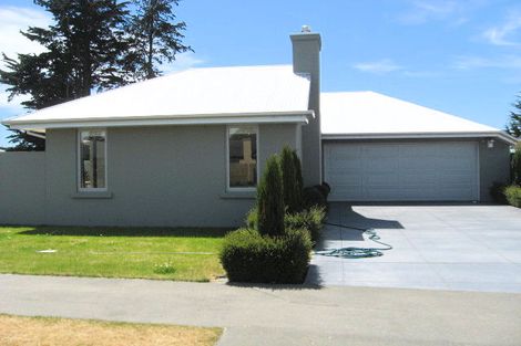 Photo of property in 22 Len Hale Place, Parklands, Christchurch, 8083