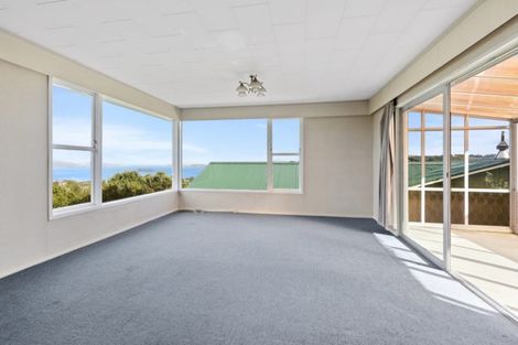 Photo of property in 9 Oakleigh Street, Maungaraki, Lower Hutt, 5010
