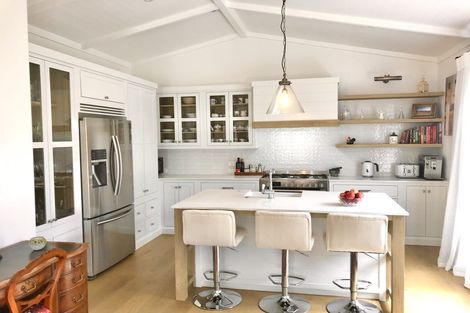 Photo of property in 18 Mollisia Lane, Papamoa Beach, Papamoa, 3118