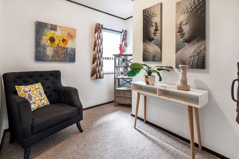 Photo of property in 1/41 Highland Park Drive, Highland Park, Auckland, 2010