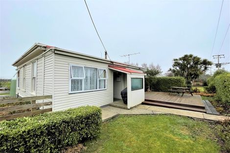 Photo of property in 15 May Street, Waiwera South, Clinton, 9584