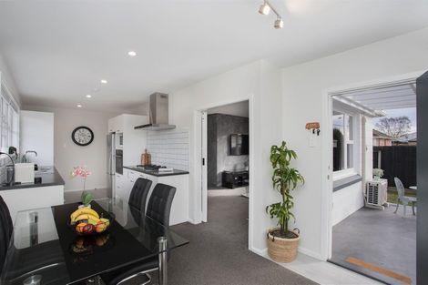 Photo of property in 117 Sawyers Arms Road, Northcote, Christchurch, 8052