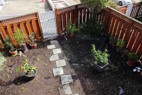 Photo of property in 21/19 Brodie Place, Bethlehem, Tauranga, 3110