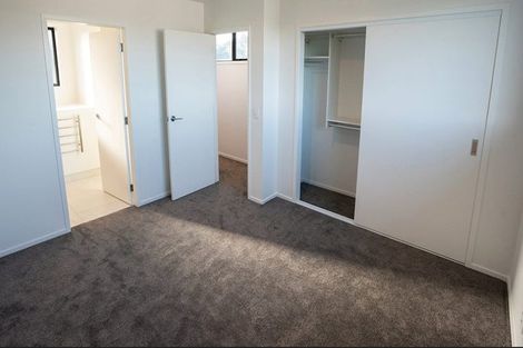 Photo of property in 4/183 Cambridge Terrace, Fairfield, Lower Hutt, 5011