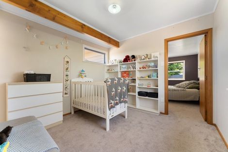 Photo of property in 8 Essex Place, Milson, Palmerston North, 4414