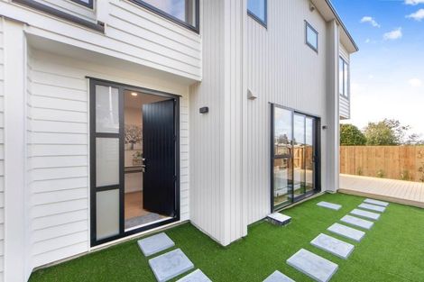 Photo of property in 7a Hewlett Road, Massey, Auckland, 0614