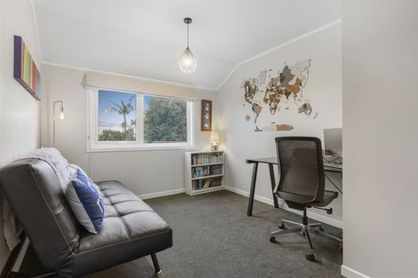 Photo of property in 13 Miraka Place, Birkenhead, Auckland, 0626