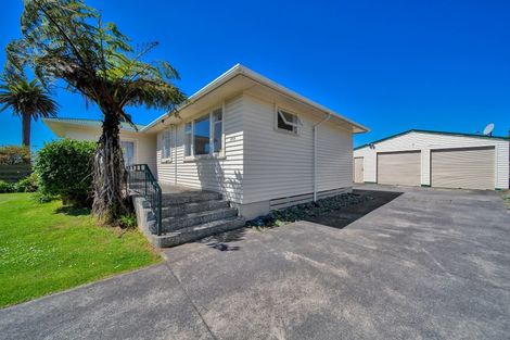 Photo of property in 144 Waihi Road, Hawera, 4610