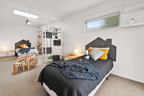 Photo of property in 31 Tizard Road, Birkenhead, Auckland, 0626