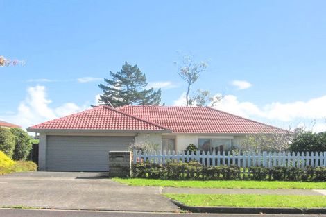 Photo of property in 20 Lochend Place, Highland Park, Auckland, 2010