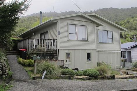 Photo of property in 13 Ashmore Avenue, Cobden, Greymouth, 7802