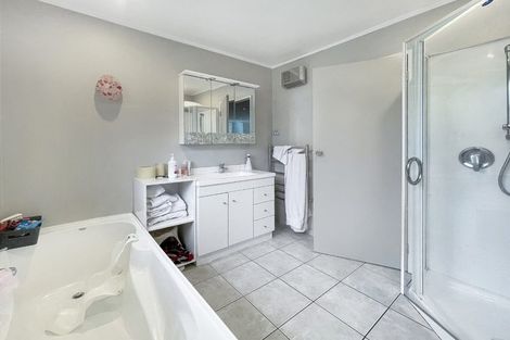 Photo of property in 61 Cunliffe Street, Churton Park, Wellington, 6037