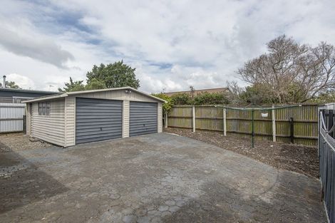 Photo of property in 255 Lake Terrace Road, Shirley, Christchurch, 8061