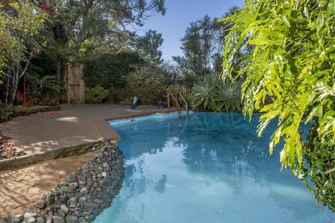 Photo of property in 2/21 Helvetia Drive, Browns Bay, Auckland, 0630