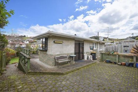 Photo of property in 3 Elwyn Crescent, Green Island, Dunedin, 9018